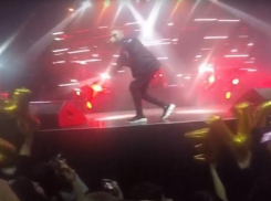 Воронежские фанатки заглушили Егора Крида своим мощным пением