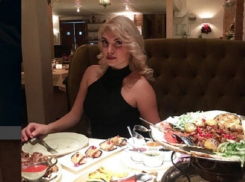 Дмитрия Тарасова подозревают в измене беременной жене с «Пацанкой» из Воронежа 