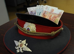 Воронежские полицейские требовали взятку в 500 тысяч рублей