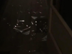 Полиция начала проверку из-за дебошира, залившего подъезд кровью в Воронеже