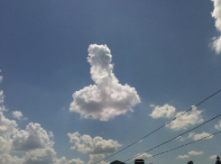 Огромная фаллическая туча повисла в небе над Воронежем 