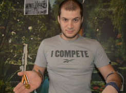 Воронежский ополченец Александр Пашков бросает вызов единороссу Ивану Кандыбину