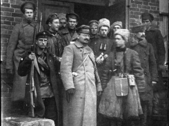 Шутки про смерть царя и братья-немцы: что Лев Троцкий говорил воронежским рабочим в гражданскую войну
