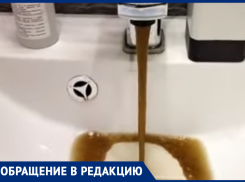 Коричневый сюрприз с привкусом песка: как воронежцы начинают свое утро на набережной Максима Горького