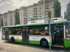 Ребенок попал в больницу после ЧП в воронежском автобусе №52