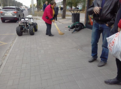 На левом берегу Воронежа квадроцикл жестко влетел в киоск с фаст-фудом