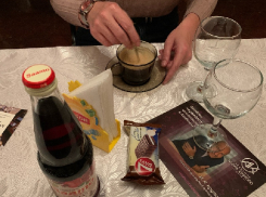 Что и за сколько можно съесть и выпить в буфете театра оперы и балета в Воронеже