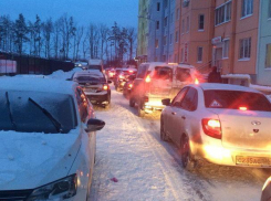 Воронежцы из-за адских пробок массово опаздывают на работу