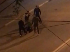 Жестокое групповое избиение в центре Воронежа попало на видео