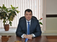 Депутат Михаил Гусев за год переехал из дома в квартиру