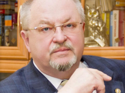 Депутат воронежской областной Думы: «Надо оставить две кнопки - «регистрация» и «за»