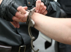 28-летний воронежец гулял по центру города с героином и марихуаной в карманах