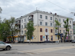 Водитель выплатит компенсацию матери юноши, погибшего в ДТП