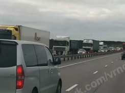 Масштаб многокилометровой пробки в Лосево показали воронежские водители