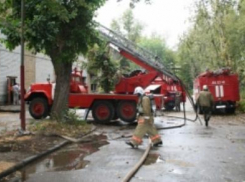 Из полыхающего офисного здания в Воронеже сотрудники МЧС спасли 25 человек