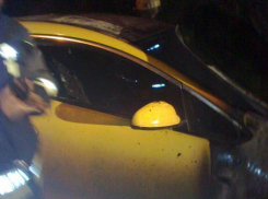 В Воронеже в результате пожара пострадали три автомобиля