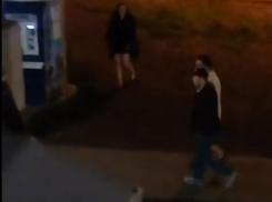 Ночной дебош у круглосуточного алкомагазина воронежцы записали на видео