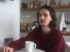 Песней пытался прогнать свирепствующий коронавирус воронежский комик Долгополов