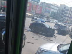 Крупное ДТП спровоцировало огромную пробку в центре Воронежа