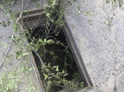 Воронежцев предупредили о двухметровой дорожной западне