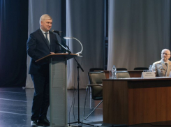 Трудиться на улучшение жизни старшего поколения пообещал воронежский губернатор