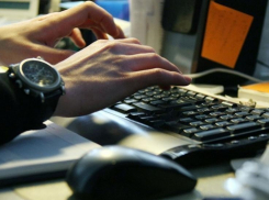 В Бутурлиновском районе новый знакомый из социальной сети чуть не изнасиловал девушку