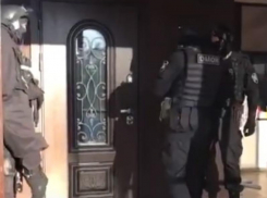 Опубликовано видео задержания воронежско-ростовской банды обнальщиков