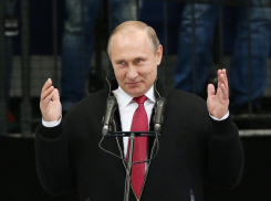 Президент России Владимир Путин распорядился поощрить двух воронежцев