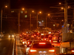 О сплошных проверках воронежских водителей предупредили в полиции