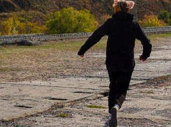 16-летний парень в камуфляжных штанах пропал в Воронеже 