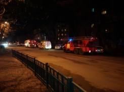 В Воронеже пожар в многоэтажке рядом с Цирком приехали тушить 11 машин (ФОТО)