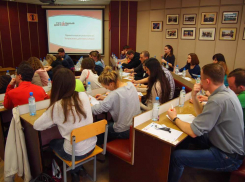 Самый грамотный воронежец получит в подарок бесплатное образование 