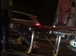На видео попали последствия наезда иномарки на пешеходов в Воронеже: погибла девушка