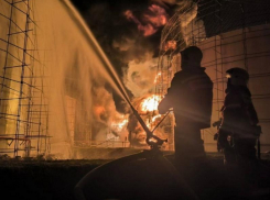 Тушение пожара на нефтебазе в Лисках полностью завершено 