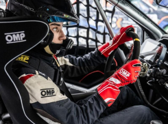 Воронежский гонщик Матвей Чернов победил на своих дебютных ледовых гонках в Казани