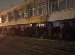 «Такого ужаса я не видела нигде», – воронежцы рассказали об испорченном вечере на Новогодней дискотеке 90-х