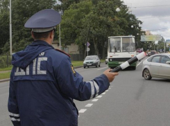 Юношу, ранившего товарища и угнавшего его авто, задержали  в Воронеже