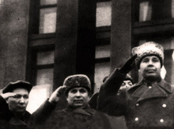 Воронежцы поверили в победу над нацизмом после грандиозного военного парада