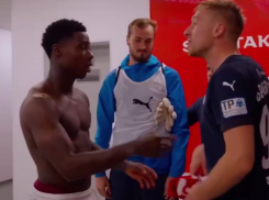 «Наглец» из Воронежа развел игрока «Спартака» на футболку, а свою отдавать отказался