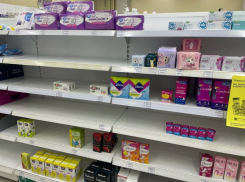 Исчезновение женских гигиенических средств заметили в супермаркетах Воронежа