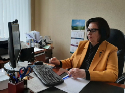 Воронежская облдума пока не отпускает Татьяну Зражевскую