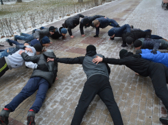  В Воронеже спортсмены провели зимний флешмоб 