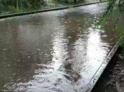 Бушующее «море» сняли на улице в Воронеже