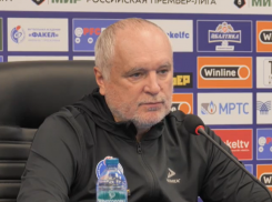 “Верьте, если вы из Воронежа”: главный тренер “Факела” - о выживании в РПЛ