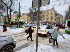 Московский проспект сковала 4-километровая пробка утром в Воронеже