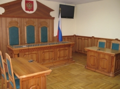 Житель Воронежской области пойдет под суд за кражу и сбыт поддельных денег 