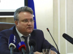Мэр Вадим Кстенин рассказал, почему Воронеж захватил ледяной ад