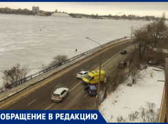 «Людей впечатало в ограждение»: чиновники не нашли денег, чтобы предотвратить серьезное ДТП в Воронеже 