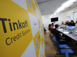 Воронежец Дмитрий Агарков, решивший судиться с банком «Тинькофф кредитные системы», покинул Россию