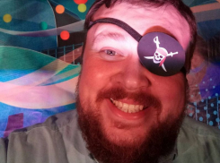 Нетипичный чиновник воронежского правительства празднует день рождения